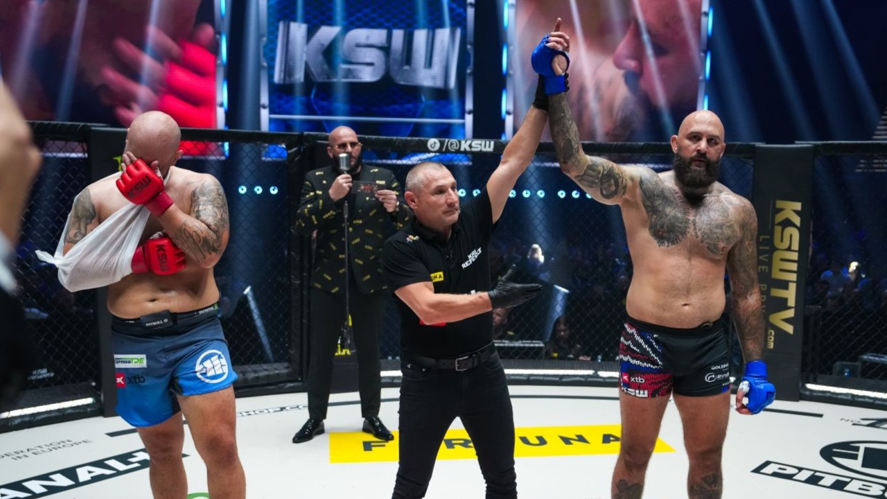 Chci si ho v kleci ulovit sám. Martínek nabídl zraněnému soupeři odvetu